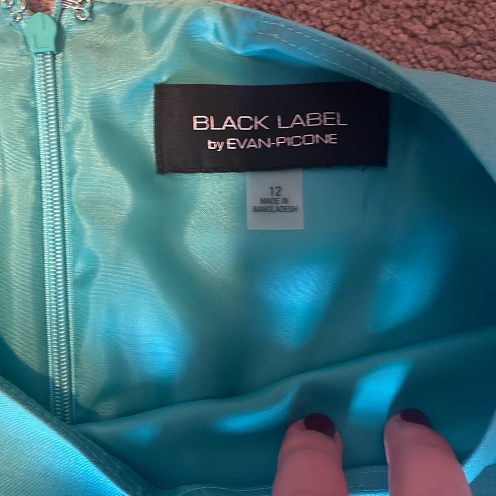 Spring work dress! - Picture 3 of 4